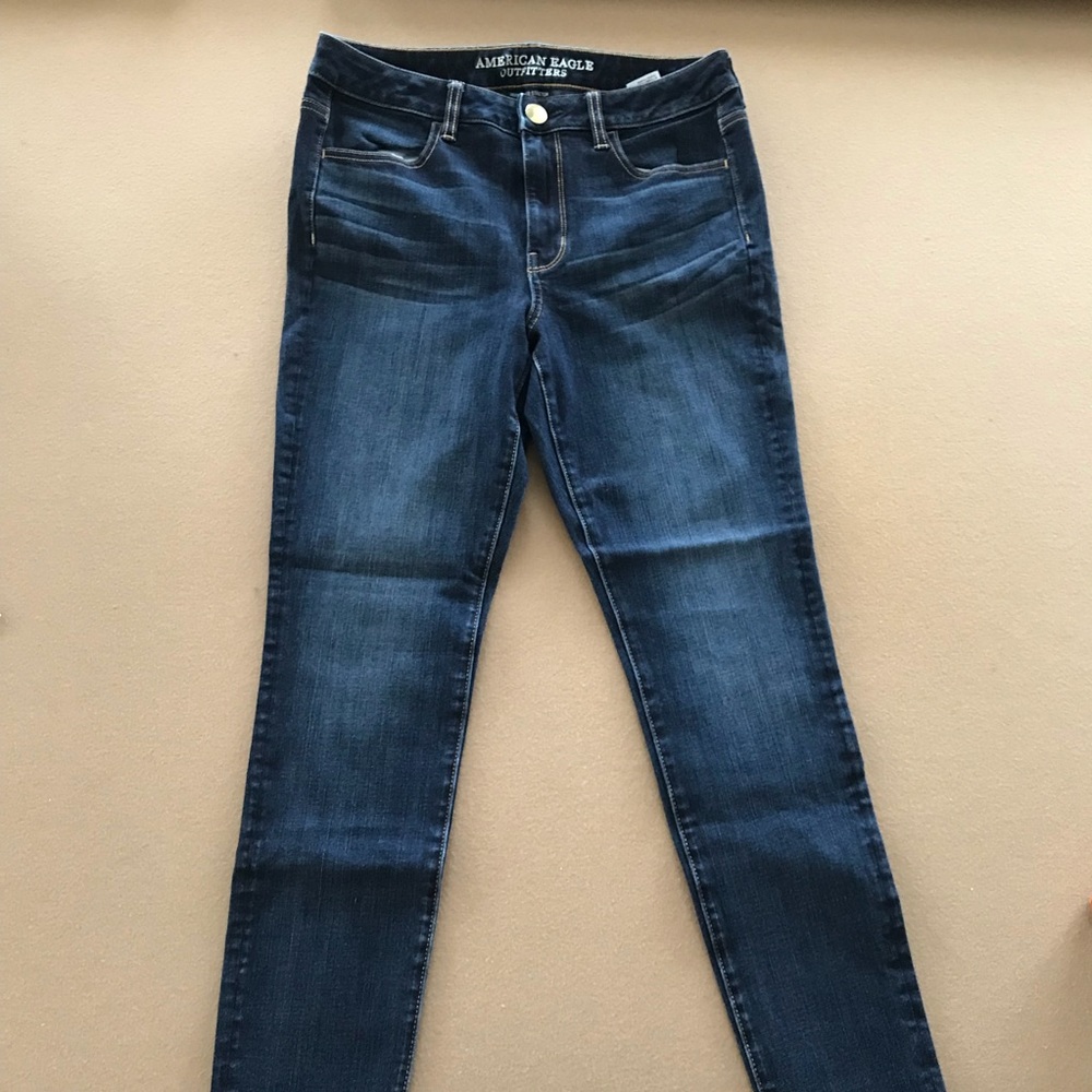 AEO Hi Rise jeans - Picture 3 of 3